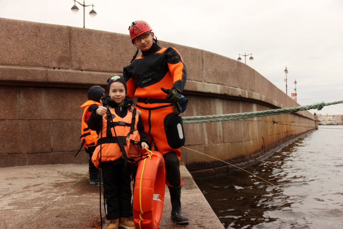 Студенты Пожарно-спасательного колледжа стали соорганизаторами программы «В Арктике – ЖИТЬ!»